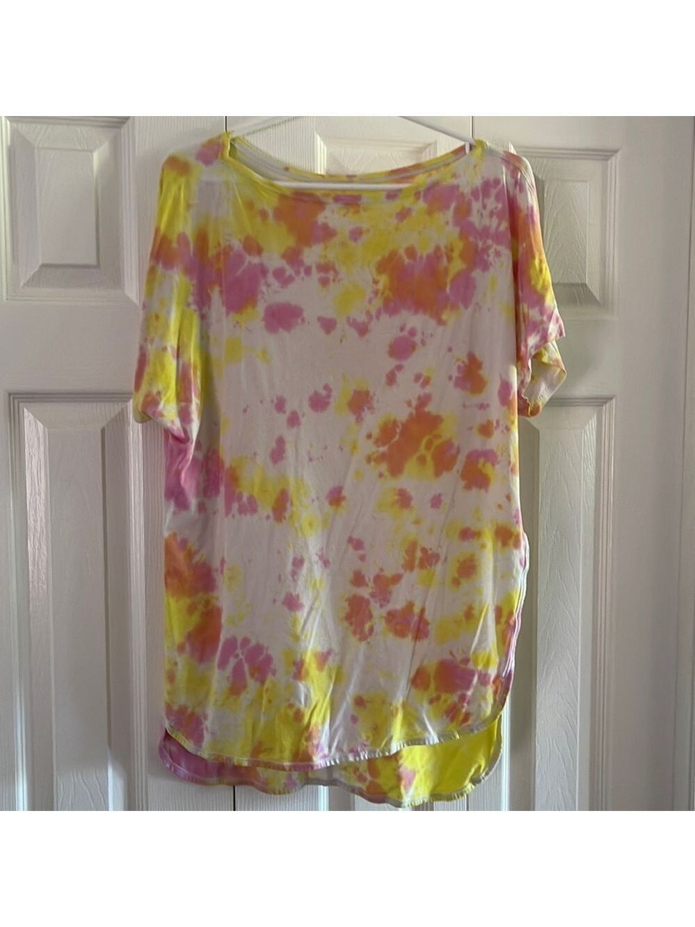 Lululemon Short Sleeve Multi Colour Shirt❤️‍🔥❤️‍🔥